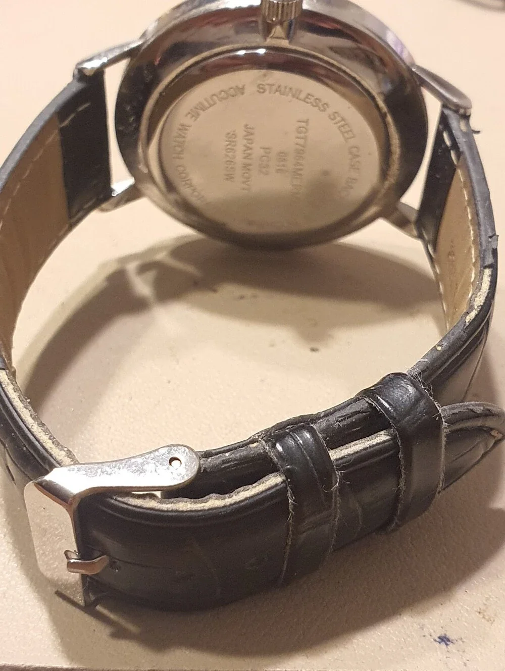 10/$20 Accutime Silver/White Leather Minimalist Men's Watch w/Date